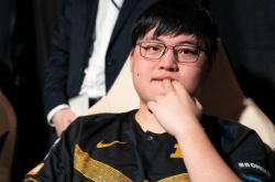 开云娱乐 -Uzi连续五场比赛得分超过出色防守，FPX不断突破！(uzi所有比赛)